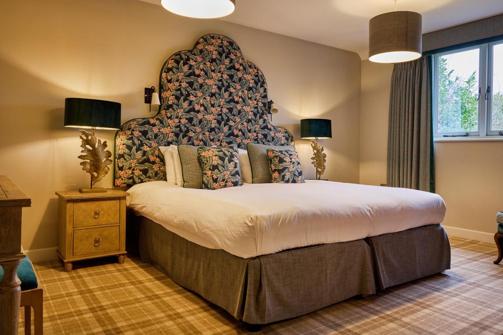 The Harcourt Arms Hotell Stanton Harcourt Rum bild A bedroom at The Old parsonage